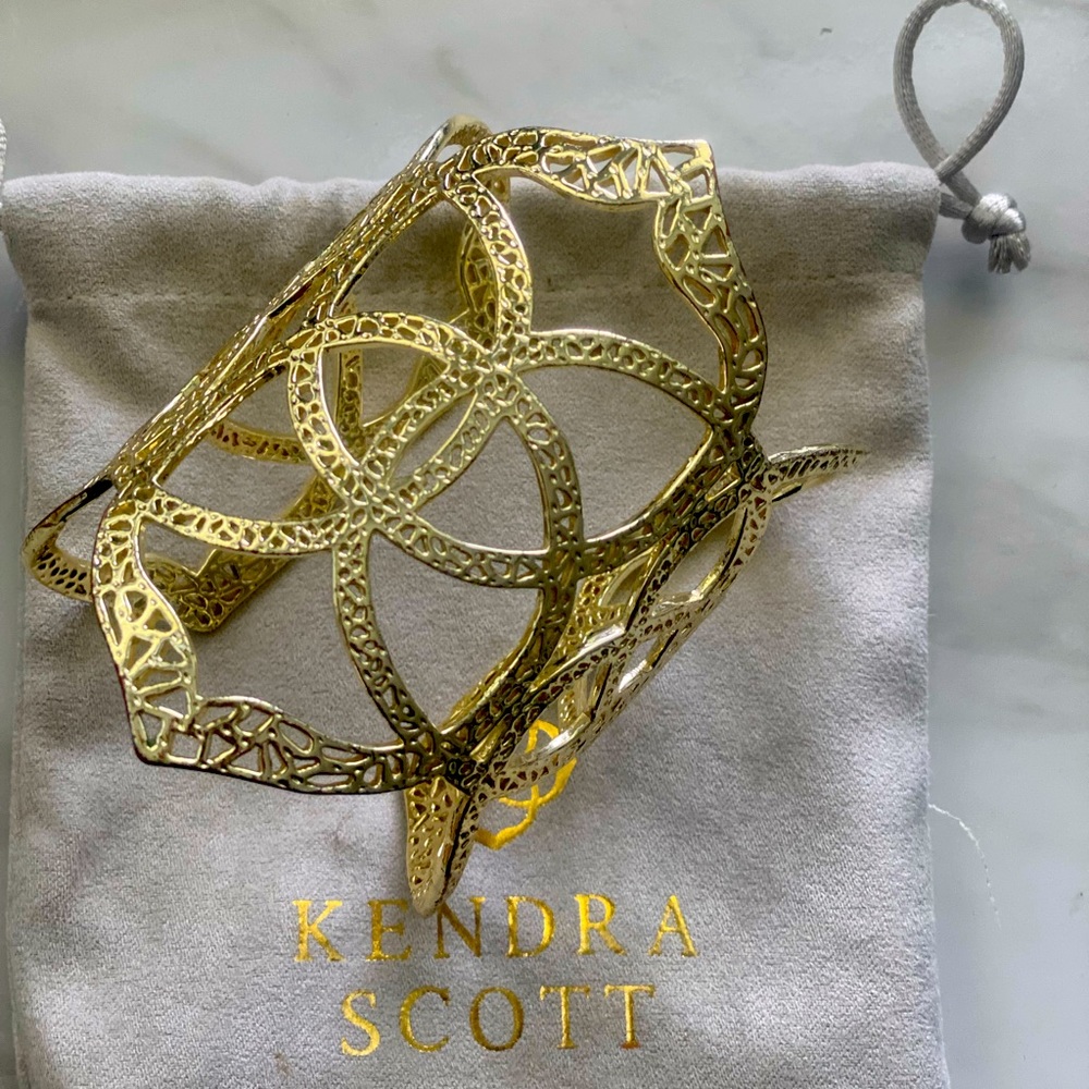 Kendra Scott cuff